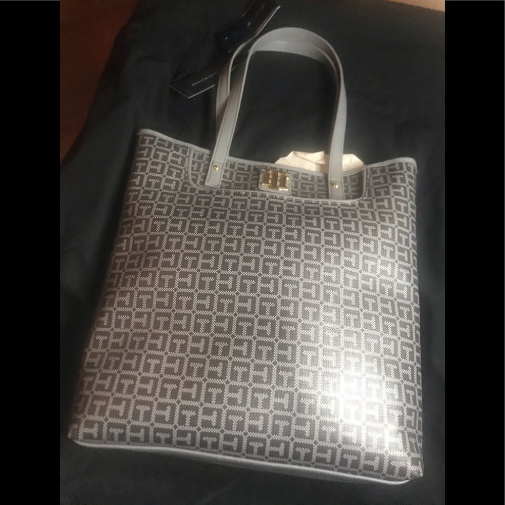 Tommy Hilfiger Purse